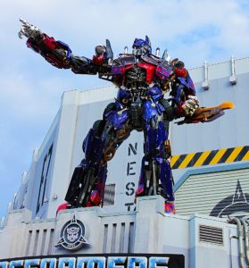 映画「トランスフォーマー／リベンジ」ダイアナミックなロボットの映像が楽しめる