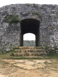 沖縄・読谷村「座喜味城跡」は穏やかな空気が流れている城跡