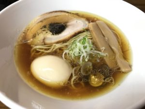 沖縄・浦添市「Ryukyu Ramen Apollo」限定麺を食べる